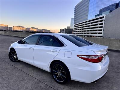 2015 Toyota Camry XSE V6   - Photo 5 - Austin, TX 78752