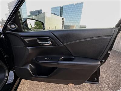 2013 Honda Accord Touring   - Photo 44 - Austin, TX 78752