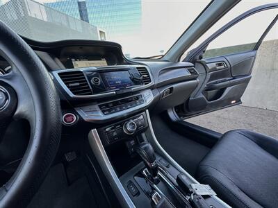 2013 Honda Accord Touring   - Photo 26 - Austin, TX 78752