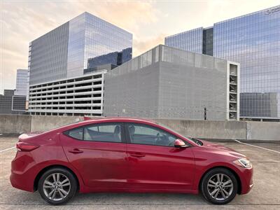 2017 Hyundai ELANTRA SE   - Photo 4 - Austin, TX 78752