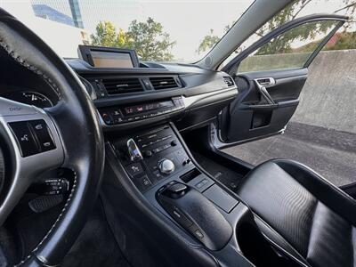 2012 Lexus CT 200h Premium   - Photo 30 - Austin, TX 78752