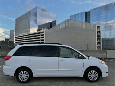 2010 Toyota Sienna CE 7-Passenger   - Photo 8 - Austin, TX 78752