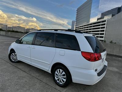 2010 Toyota Sienna CE 7-Passenger   - Photo 5 - Austin, TX 78752