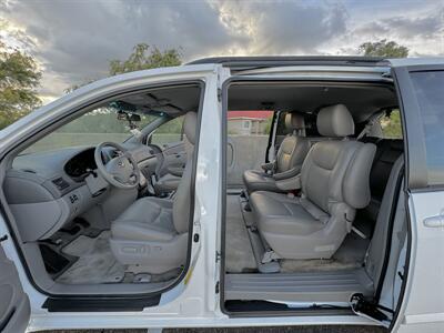 2010 Toyota Sienna CE 7-Passenger   - Photo 15 - Austin, TX 78752