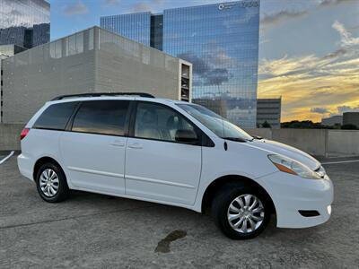 2010 Toyota Sienna CE 7-Passenger   - Photo 4 - Austin, TX 78752