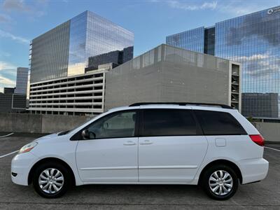 2010 Toyota Sienna CE 7-Passenger   - Photo 7 - Austin, TX 78752