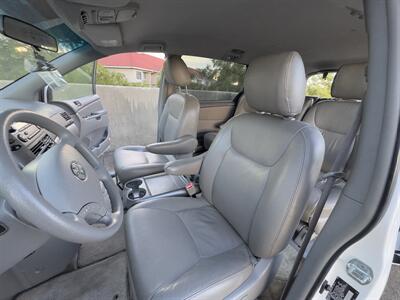 2010 Toyota Sienna CE 7-Passenger   - Photo 14 - Austin, TX 78752