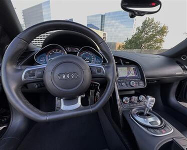 2011 Audi R8 5.2 quattro Spyder   - Photo 32 - Austin, TX 78752