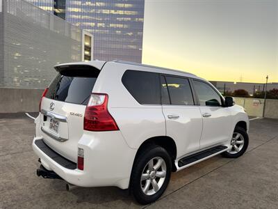 2011 Lexus GX 460   - Photo 8 - Austin, TX 78752