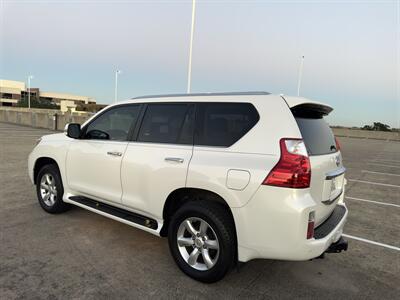 2011 Lexus GX 460   - Photo 5 - Austin, TX 78752