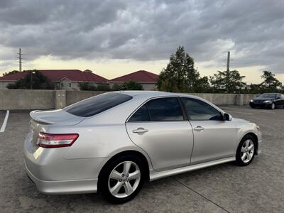 2011 Toyota Camry LE V6   - Photo 11 - Austin, TX 78752