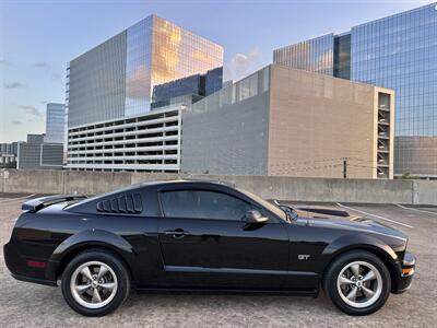 2005 Ford Mustang GT Deluxe   - Photo 8 - Austin, TX 78752