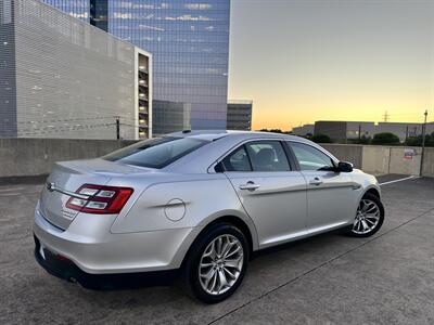 2015 Ford Taurus Limited   - Photo 6 - Austin, TX 78752