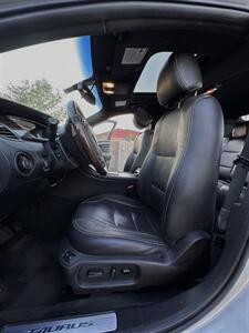 2015 Ford Taurus Limited   - Photo 11 - Austin, TX 78752