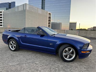 2005 Ford Mustang GT Deluxe   - Photo 3 - Austin, TX 78752