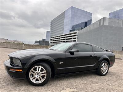 2006 Ford Mustang GT Deluxe   - Photo 2 - Austin, TX 78752