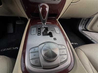 2012 Hyundai Genesis 4.6L V8   - Photo 27 - Austin, TX 78752