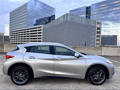 2017 INFINITI QX30   - Photo 8 - Austin, TX 78752