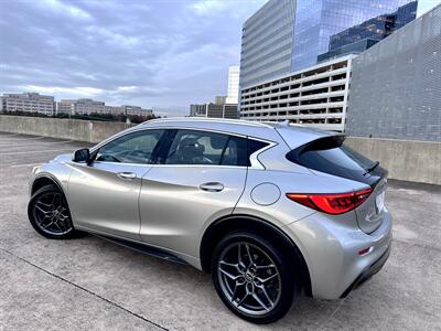 2017 INFINITI QX30   - Photo 5 - Austin, TX 78752