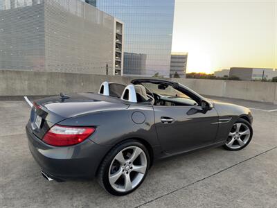 2012 Mercedes-Benz SLK SLK 350   - Photo 5 - Austin, TX 78752