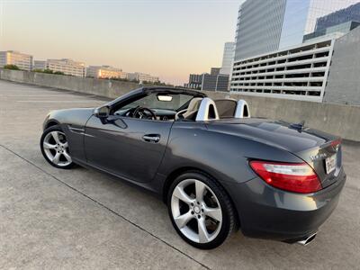 2012 Mercedes-Benz SLK SLK 350   - Photo 6 - Austin, TX 78752