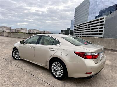 2013 Lexus ES 350   - Photo 8 - Austin, TX 78752