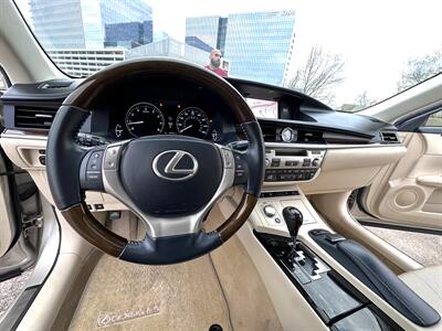 2013 Lexus ES 350   - Photo 18 - Austin, TX 78752