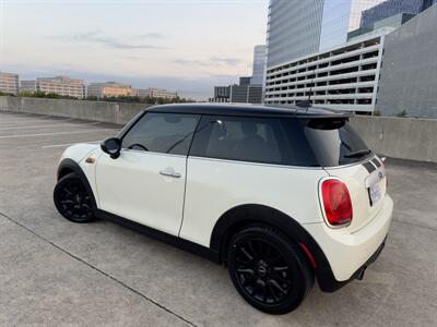 2015 MINI Hardtop 2 Door Cooper   - Photo 8 - Austin, TX 78752