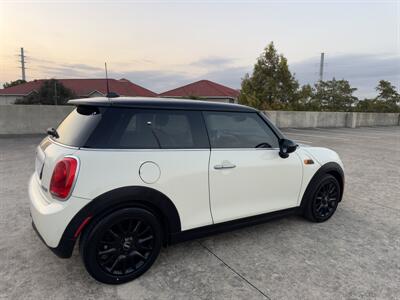 2015 MINI Hardtop 2 Door Cooper   - Photo 11 - Austin, TX 78752