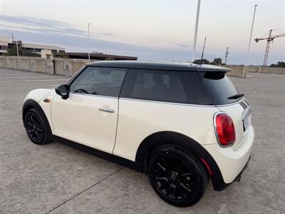 2015 MINI Hardtop 2 Door Cooper   - Photo 12 - Austin, TX 78752