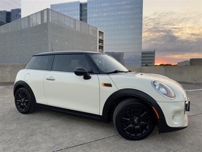 2015 MINI Hardtop 2 Door Cooper   - Photo 4 - Austin, TX 78752