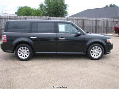 2011 Ford Flex SEL 4dr Crossover - Photo 2 - Monroe, LA 71201