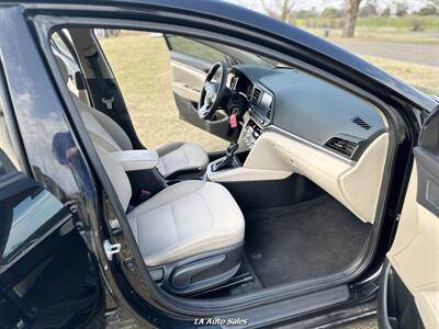 2020 Hyundai ELANTRA SEL   - Photo 16 - Monroe, LA 71201