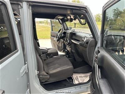 2017 Jeep Wrangler Unlimited Sahara   - Photo 9 - Monroe, LA 71201
