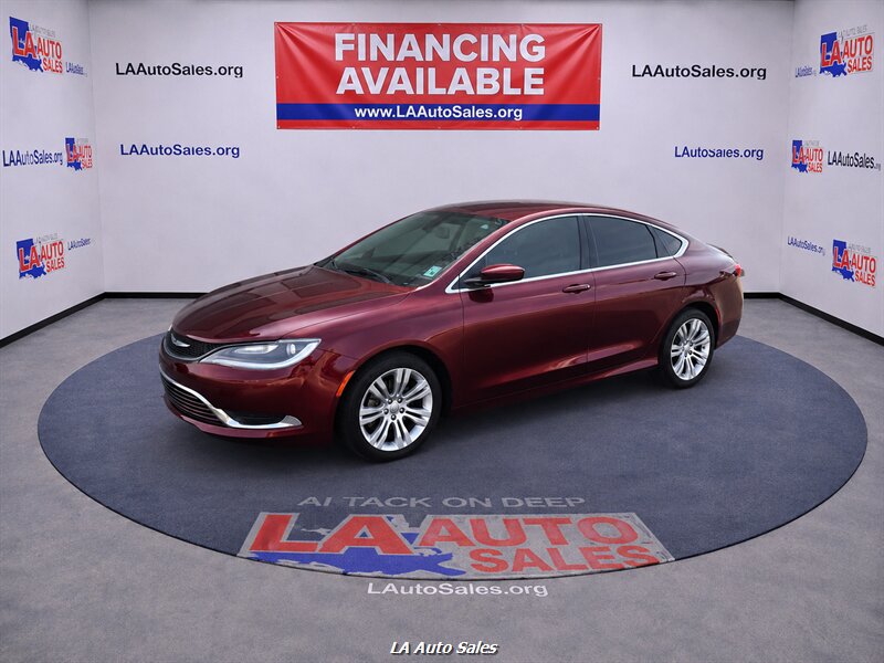 2015 Chrysler 200 Limited's photo