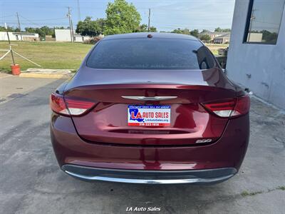 2015 Chrysler 200 Limited - Photo 4 - Monroe, LA 71201