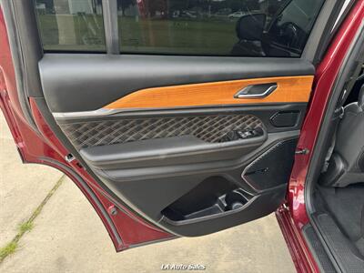 2023 Jeep Grand Cherokee L Summit - Photo 12 - Monroe, LA 71201