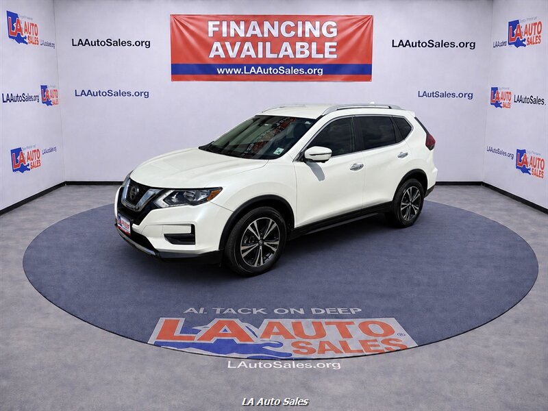 2020 Nissan Rogue SV FWD's photo