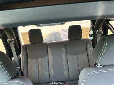 2013 Jeep Wrangler Sahara   - Photo 12 - Monroe, LA 71201