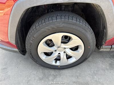 2019 Toyota RAV4 LE - Photo 8 - Monroe, LA 71201