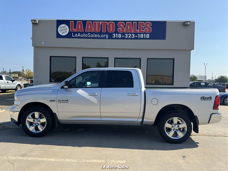 2016 RAM 1500 SLT  