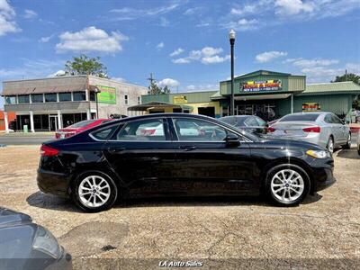 2020 Ford Fusion SE 4dr Sedan - Photo 9 - Monroe, LA 71201