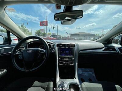 2020 Ford Fusion SE 4dr Sedan - Photo 12 - Monroe, LA 71201