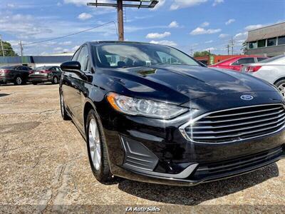 2020 Ford Fusion SE 4dr Sedan - Photo 2 - Monroe, LA 71201
