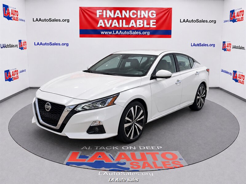 2019 Nissan Altima 2.5 Platinum  