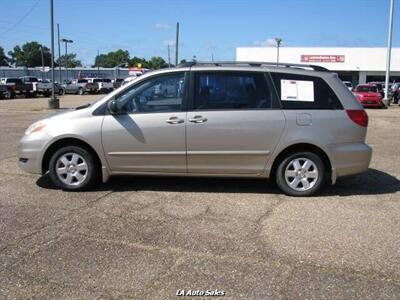 2006 Toyota Sienna LE 7 Passenger 4dr Mini Van   - Photo 6 - Monroe, LA 71201