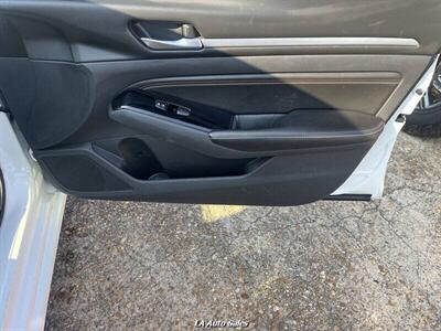 2023 Nissan Altima 2.0 SR 4dr Sedan   - Photo 21 - Monroe, LA 71201