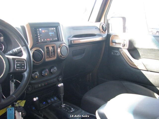 2015 Jeep Wrangler Unlimited Sport photo 13