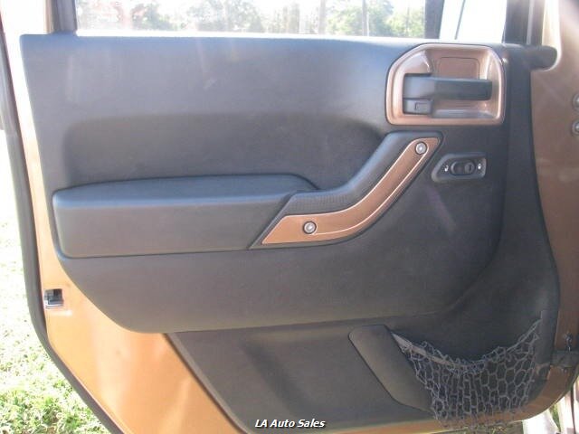 2015 Jeep Wrangler Unlimited Sport photo 15