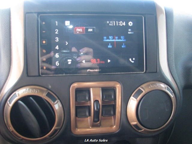 2015 Jeep Wrangler Unlimited Sport photo 16